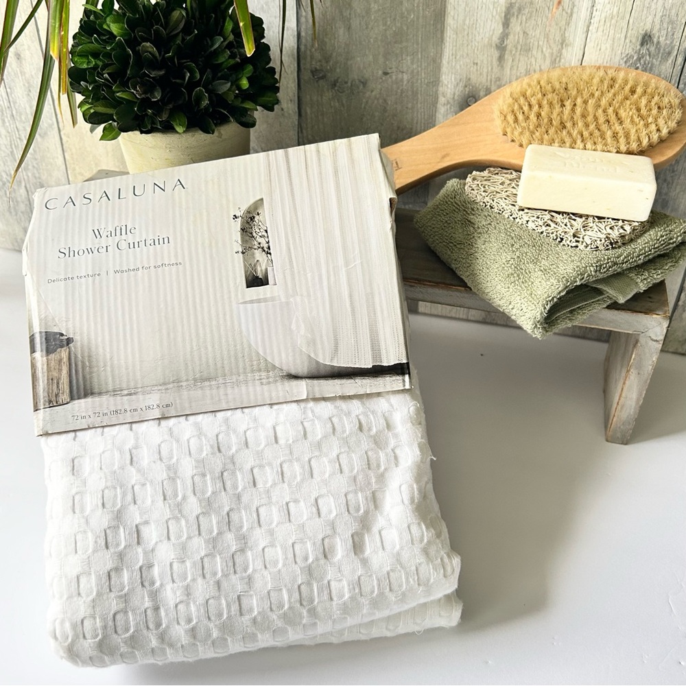 🌴 Sophisticated Casaluna White Waffle Shower Curtain